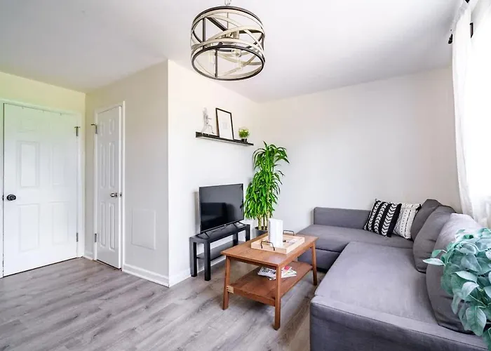 Casa Tres By Jungle House Near Convention Center Osu & Nationwide Arena Walk To High Street Downtown & Short North 5 800 Reviews Private Parking Columbus