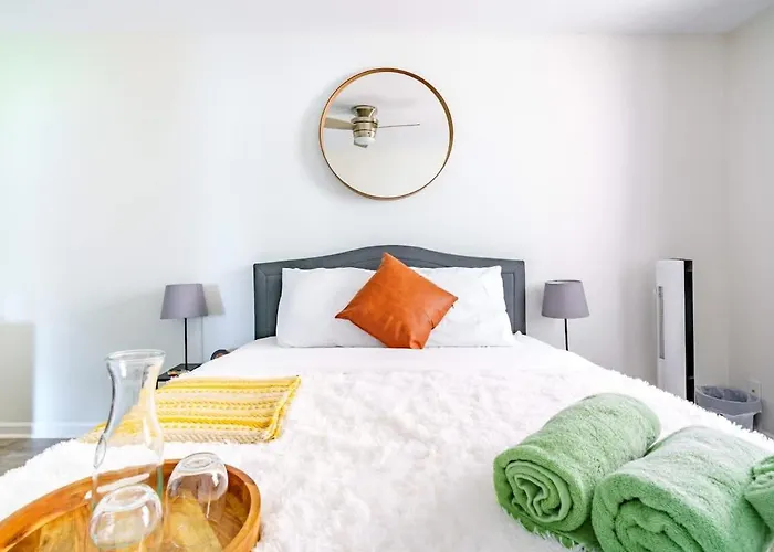 Casa Tres By Jungle House Near Convention Center Osu & Nationwide Arena Walk To High Street Downtown & Short North 5 800 Reviews Private Parking * Columbus