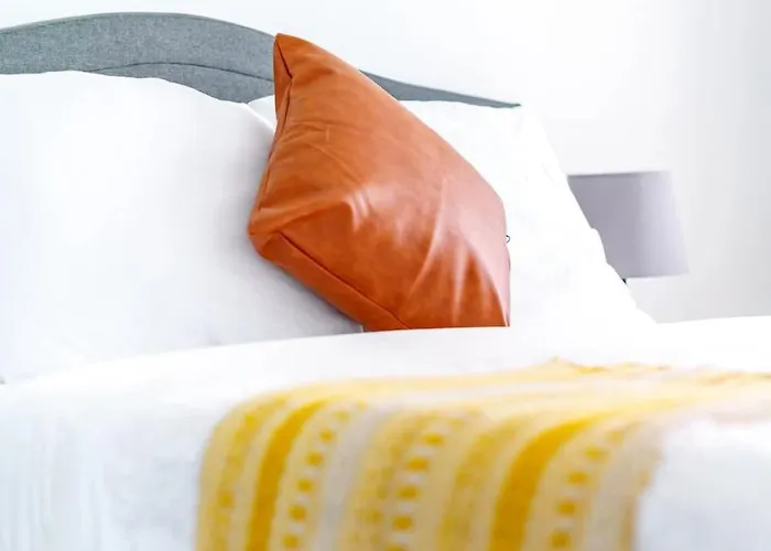 Casa Tres By Jungle House Near Convention Center Osu & Nationwide Arena Walk To High Street Downtown & Short North 5 800 Reviews Private Parking Сasa de vacaciones *