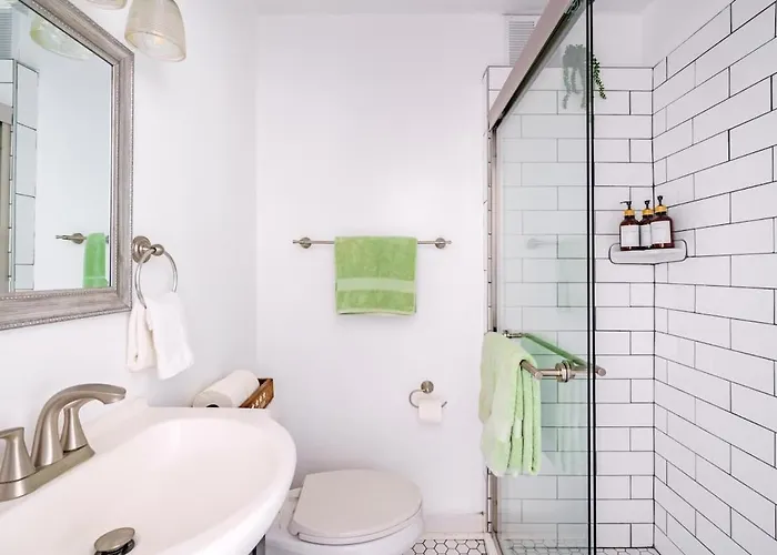 Casa Tres By Jungle House Near Convention Center Osu & Nationwide Arena Walk To High Street Downtown & Short North 5 800 Reviews Private Parking Сasa de vacaciones *