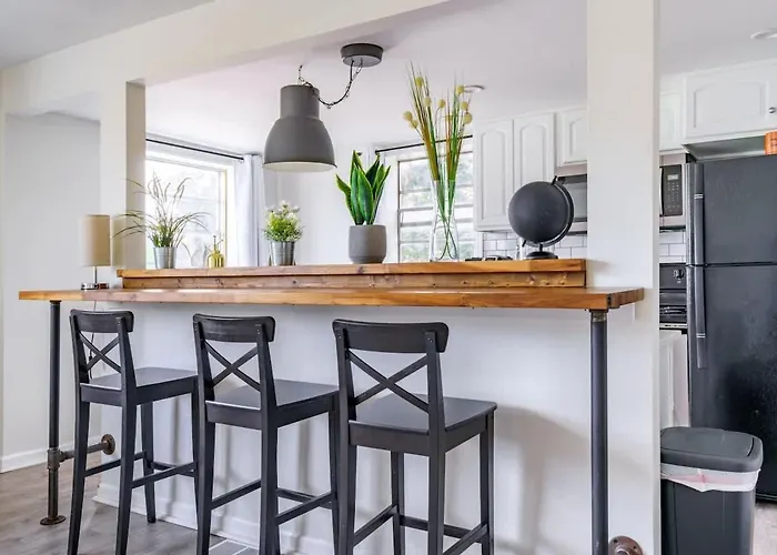 Casa Tres By Jungle House Near Convention Center Osu & Nationwide Arena Walk To High Street Downtown & Short North 5 800 Reviews Private Parking * Columbus